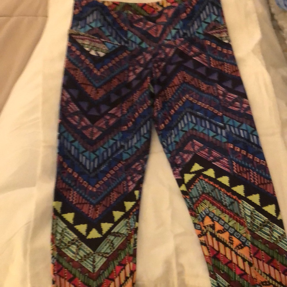 Onzie cropped yoga leggings